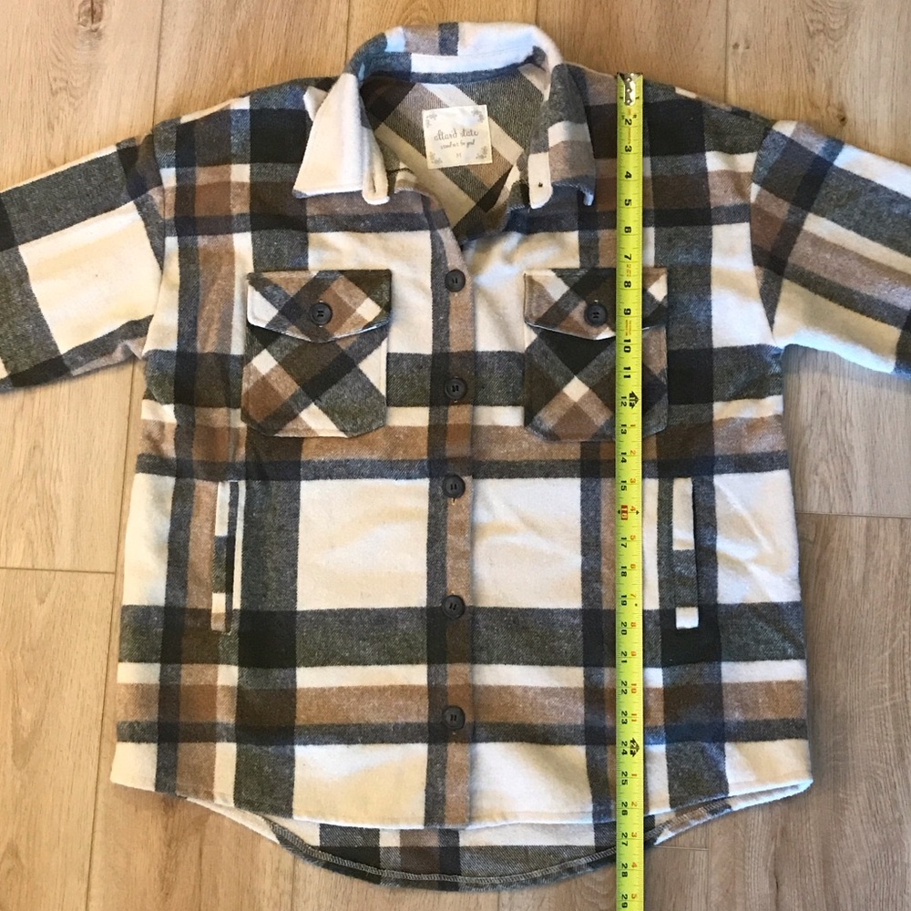 Altar'd State Large Gray Taupe Cream Plaid Shirt Jacket Size Medium - Picture 14 of 16